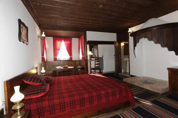 Фото номера Двухместный номер с 1 кроватью Отель Djudjeva Kyshta Hotel г. Панагюриште 16