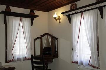 Фото номера Люкс с 1 спальней Отель Djudjeva Kyshta Hotel г. Панагюриште 6
