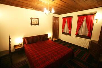 Фото номера Двухместный номер с 1 кроватью Отель Djudjeva Kyshta Hotel г. Панагюриште 26