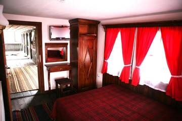Фото номера Двухместный номер с 1 кроватью Отель Djudjeva Kyshta Hotel г. Панагюриште 6